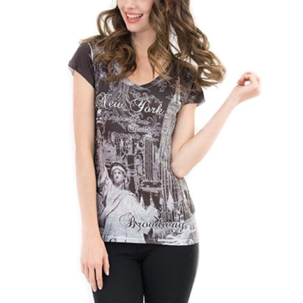 New York graphic tee with rhinestones size L